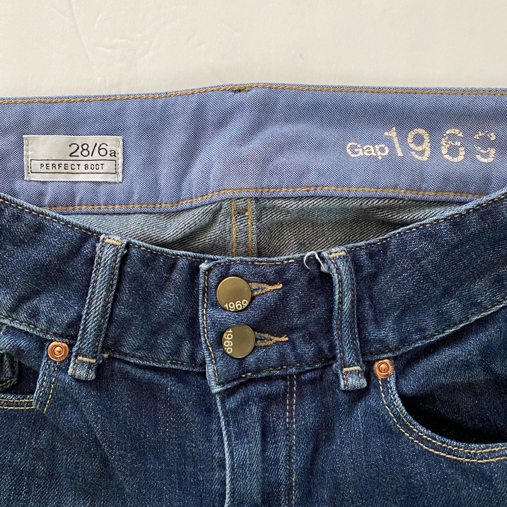 Gap 1969 Perfect boot double button flare jeans